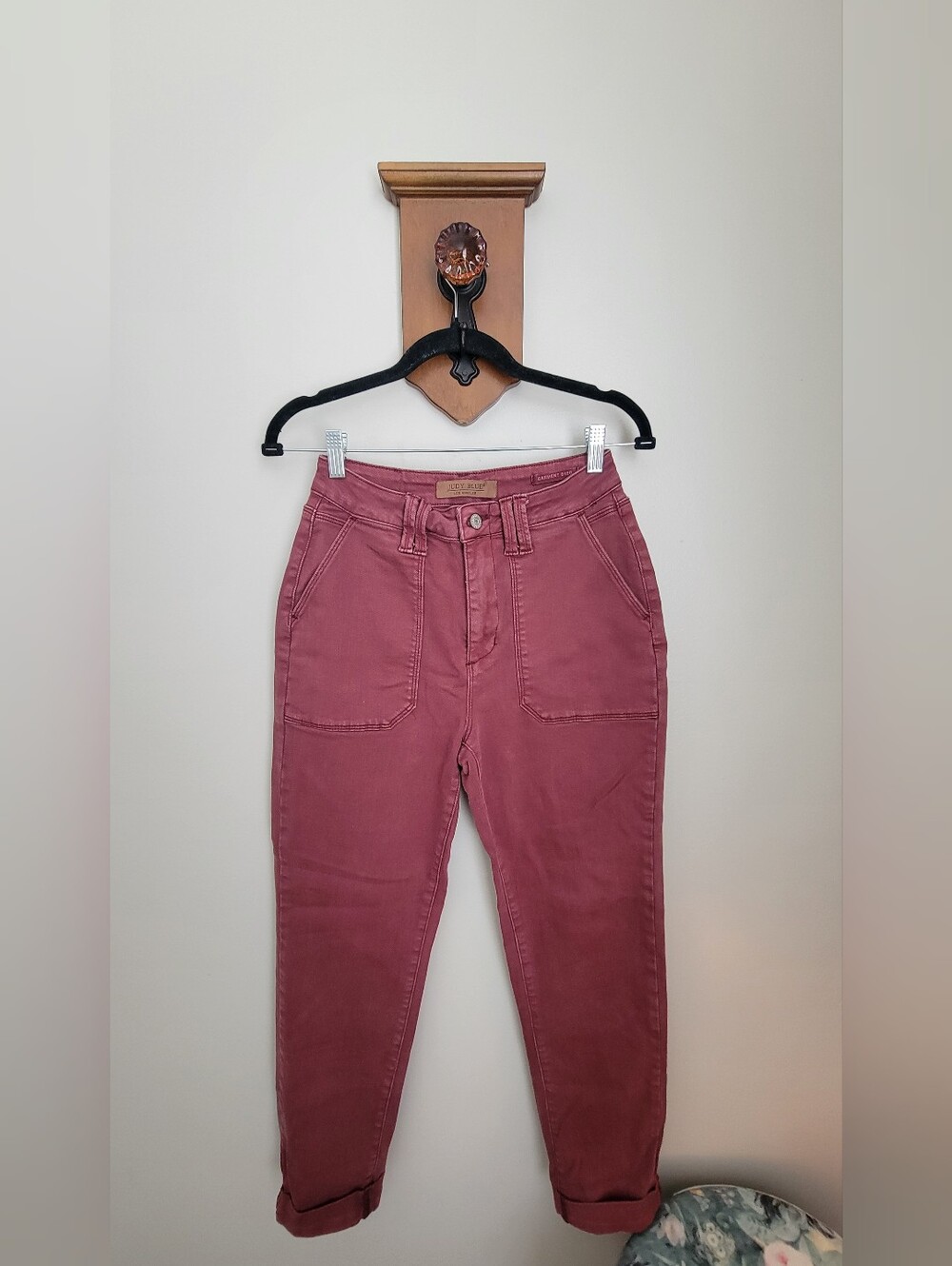 Judy Blue Size 3/26 High-Rise Straight Jeans - Dusty Rose/Maroon Color